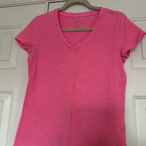 Universal Thread Bright Pink V-Neck Tee